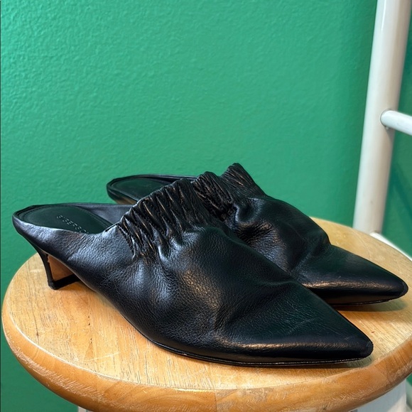 Sigerson Morrison Shoes - Sigerson Morrison Black Leather Mules